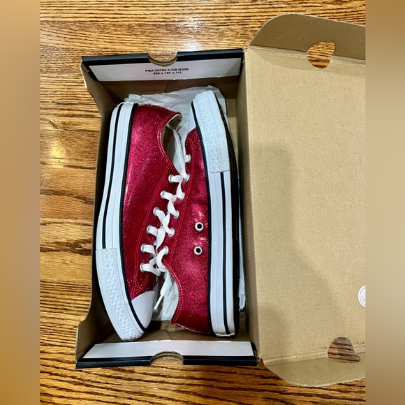 Converse Chuck Taylor Low top shoe Pink Pop Glitter Youth Size 5 - Picture 2 of 6